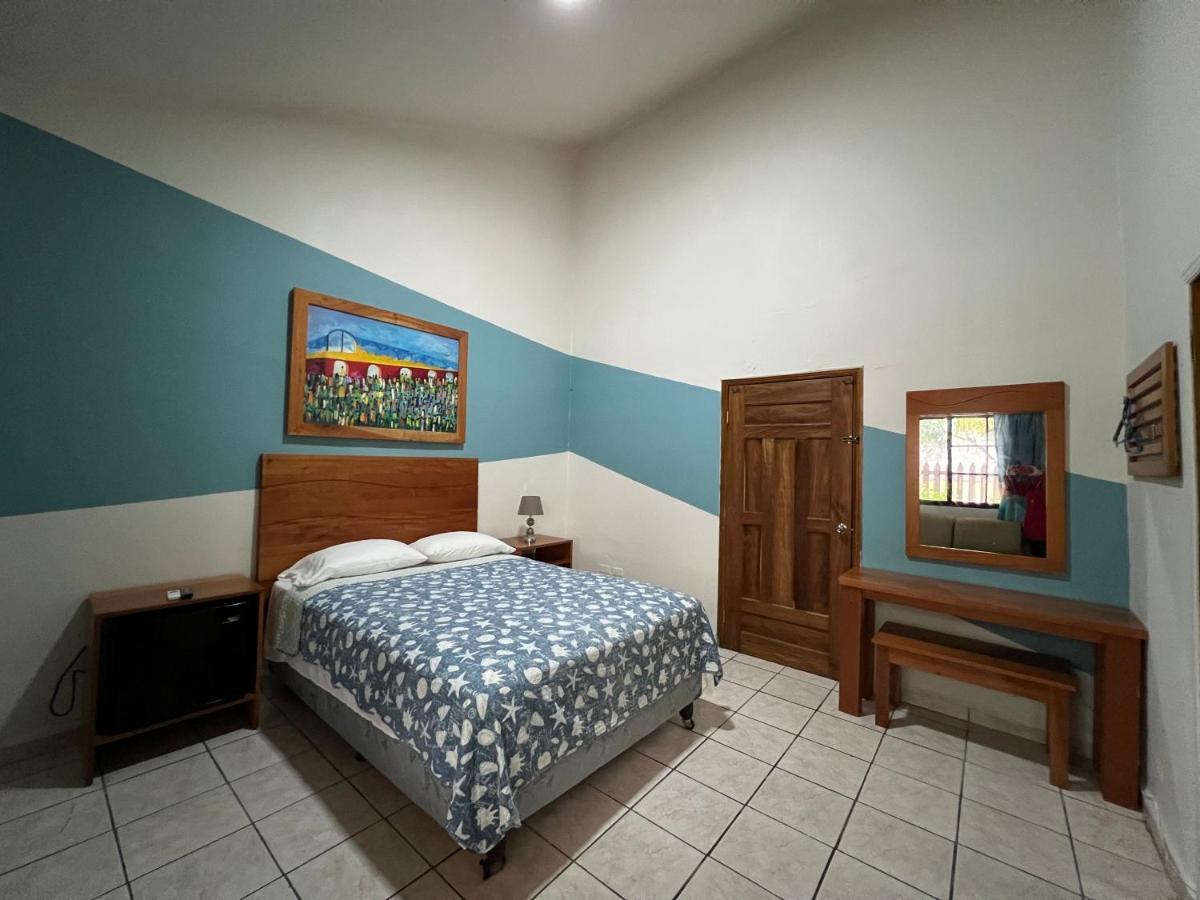Hotel Vina Del Mar Omoa Bagian luar foto