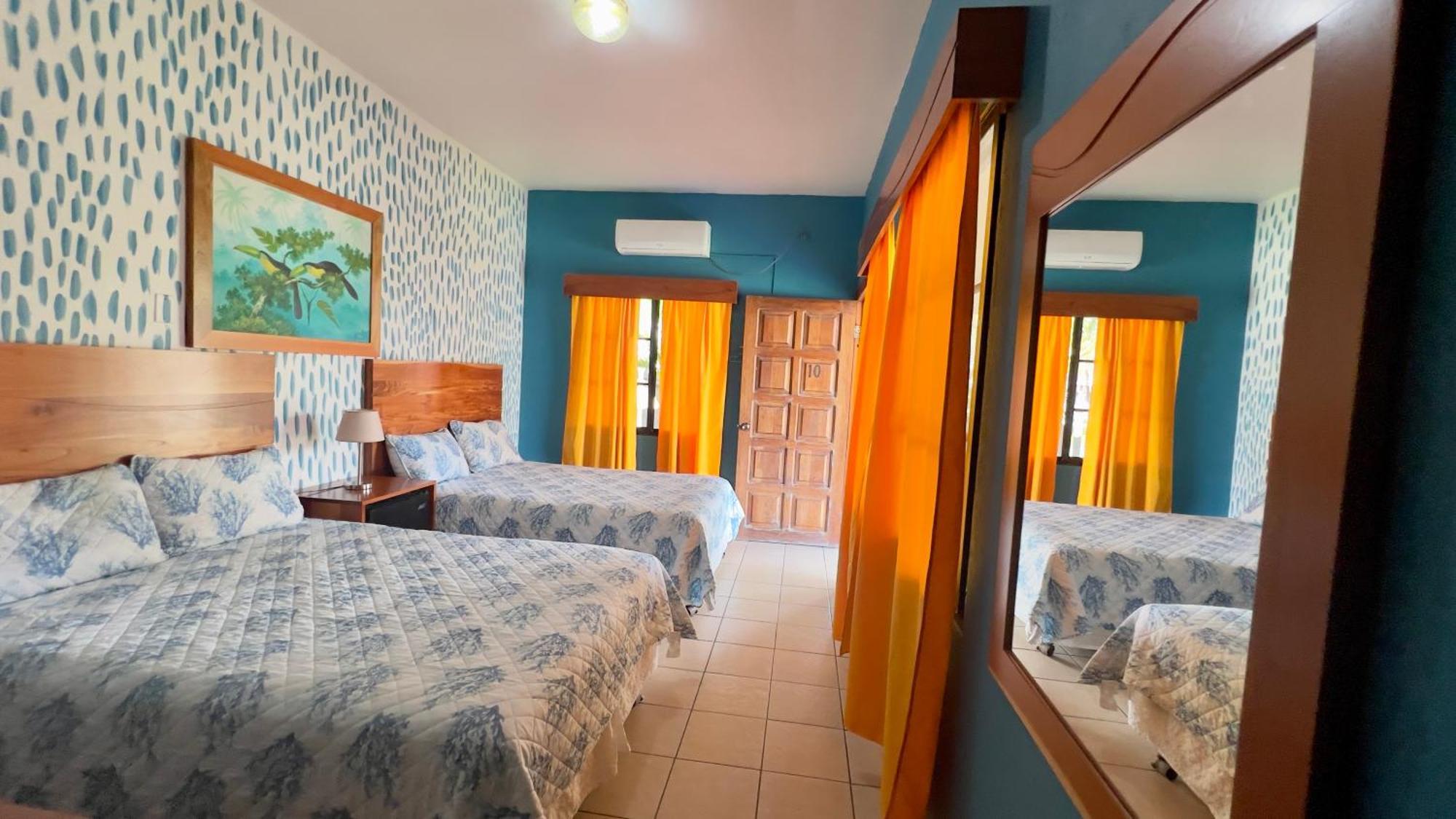 Hotel Vina Del Mar Omoa Bagian luar foto